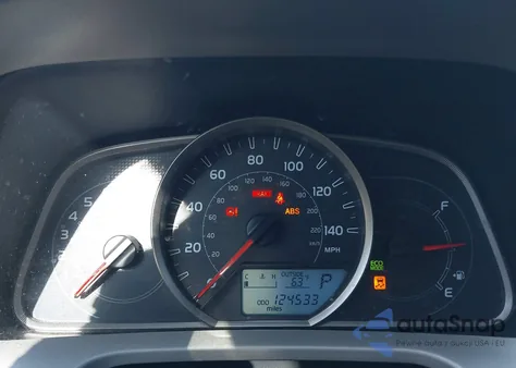 2015 Toyota Rav4 Xle z USA, uszkodzony, nr VIN 2T3WFREV0FW193420